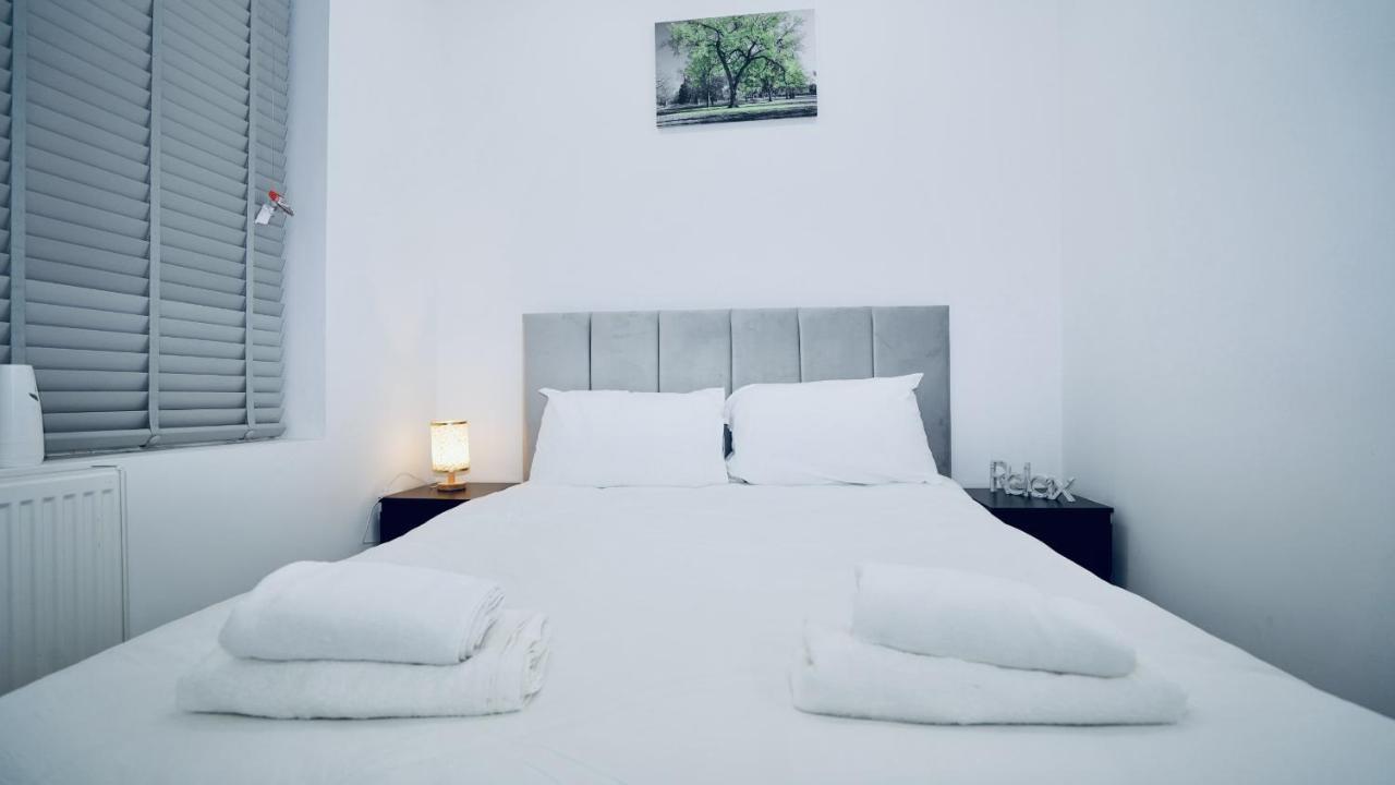 E2M Stays Lovely Apt Close To Ilford Station With Free Parking Exterior photo
