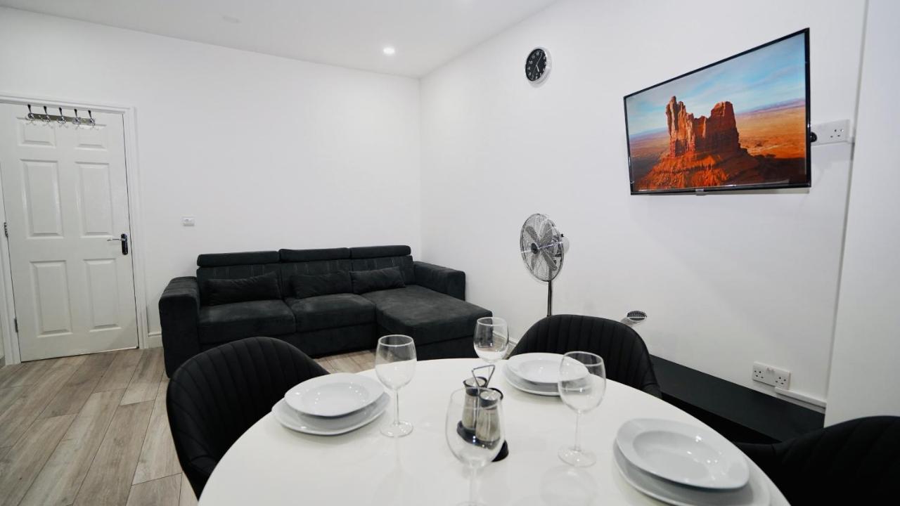 E2M Stays Lovely Apt Close To Ilford Station With Free Parking Exterior photo
